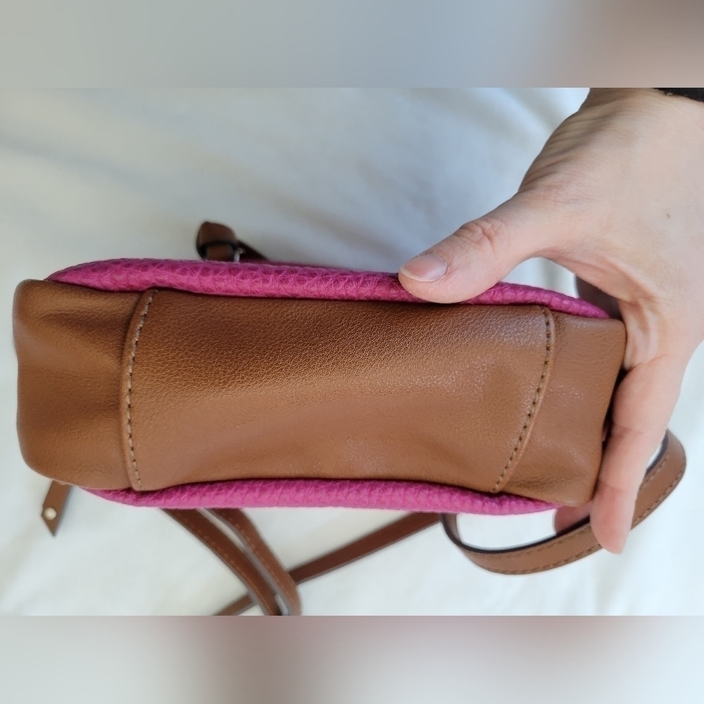 Chaps leather pebble raspberry color small cross body purse w/ silver hardware - Picture 11 of 14